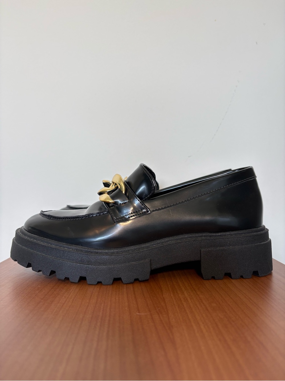Steve Madden Black Lug Sole Gold Chain Loafers Platform Chunky Loafers Size 7